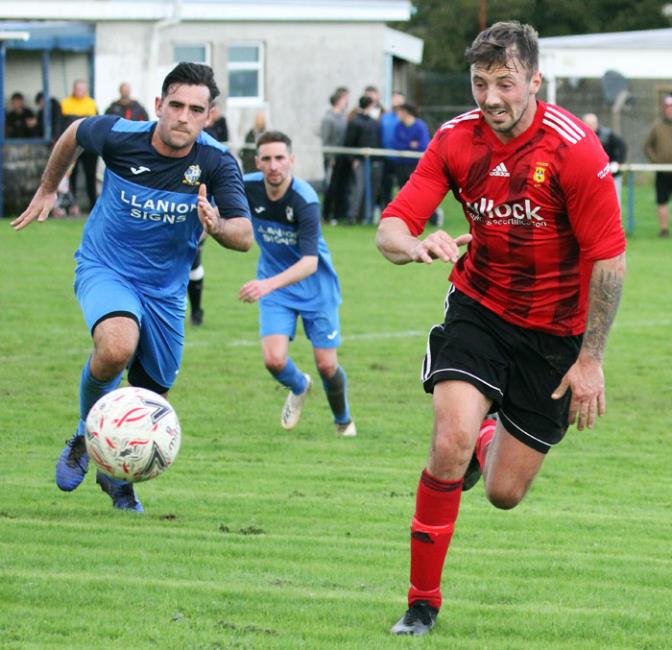 Iwan Izzard - scored opener for Carew. Picture Susan McKehon